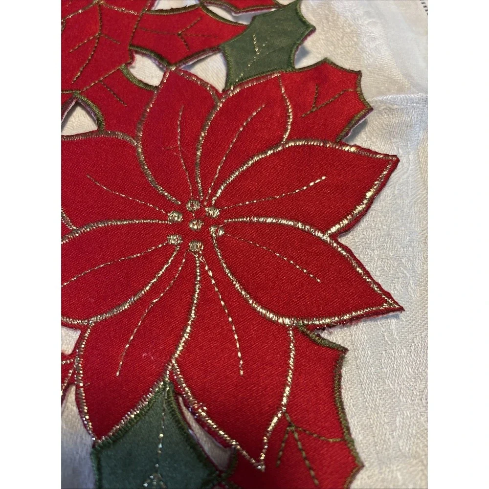 Set 4 Red & Green Poinsettia Embroidered Christmas Table Mats Centerpiece 15
